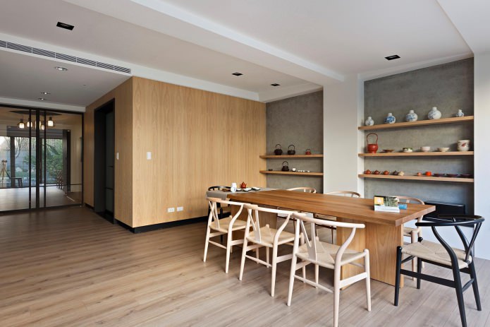 laying parquet in a symmetrical deck