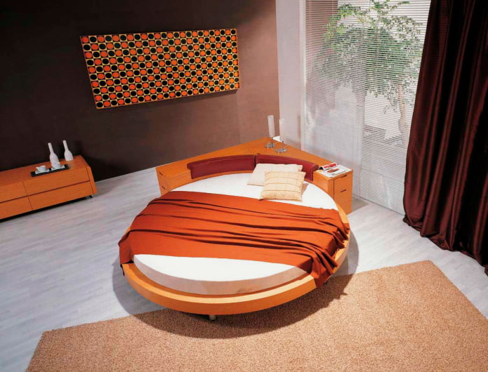 Round floating bed