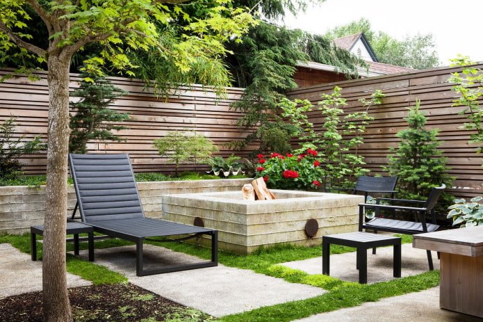 patio by the fence