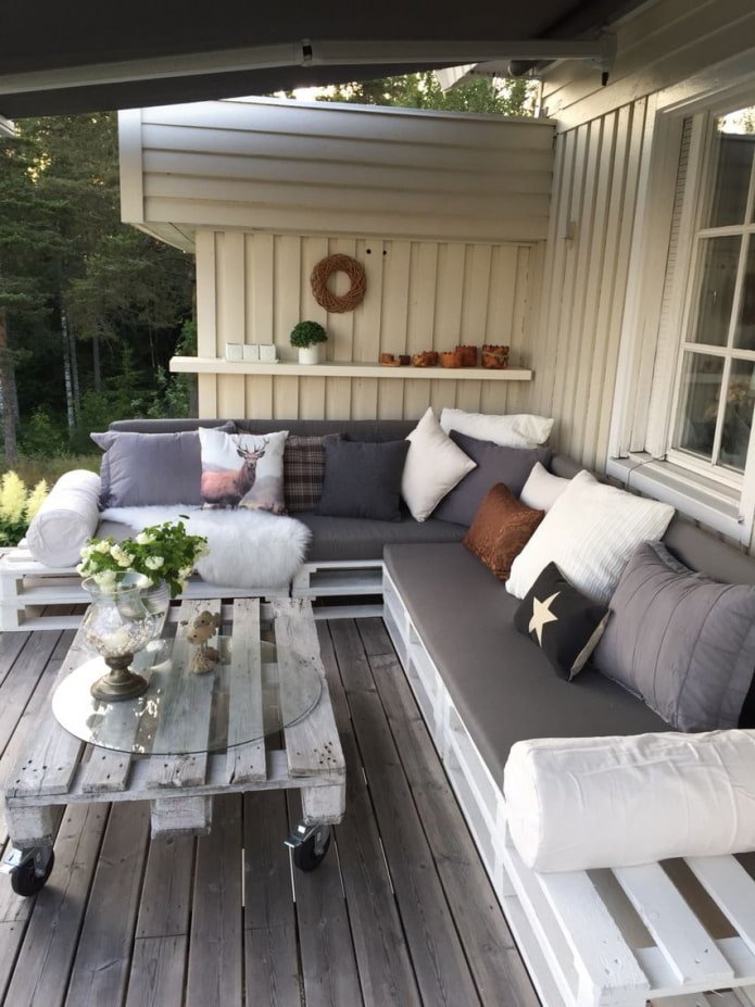 terrace by the back wall