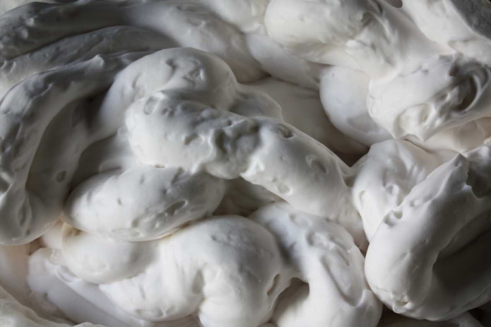 structure of foam from protein foaming agent