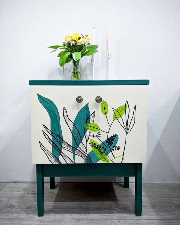 Cabinet after painting