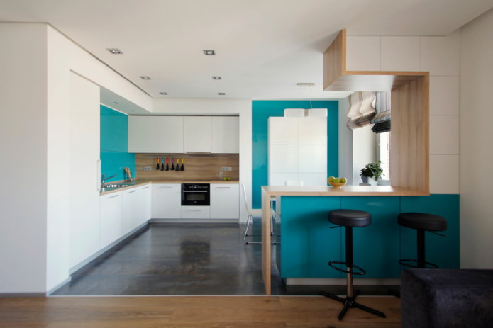 L-shaped plasterboard partition in the interior