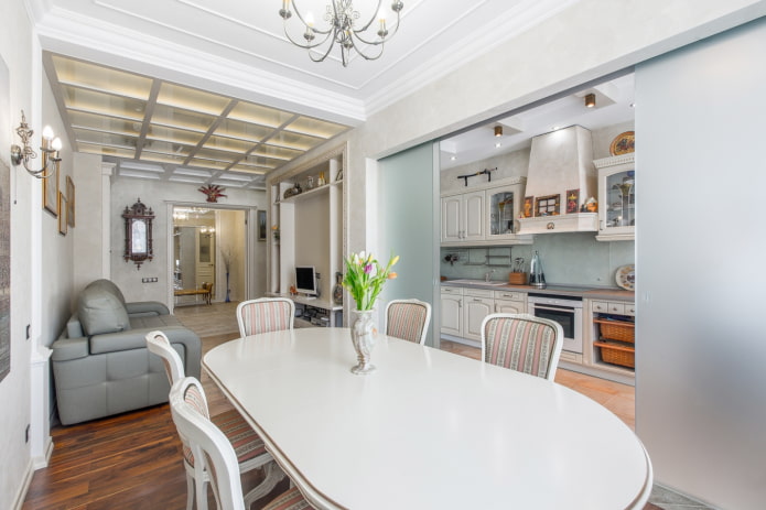 partition in the interior of the kitchen-dining room