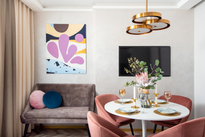 Dining area in the room