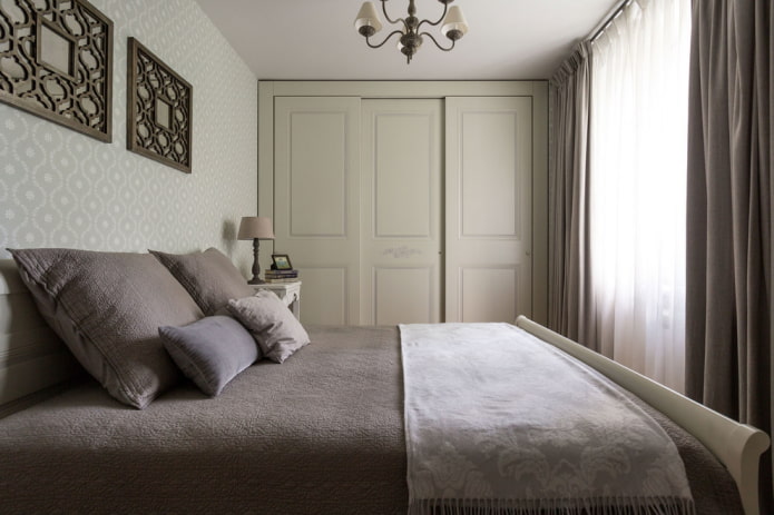 Bed opposite the window