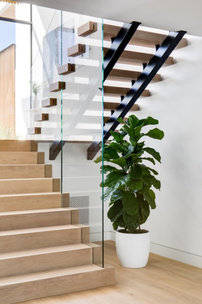 glass stair railings