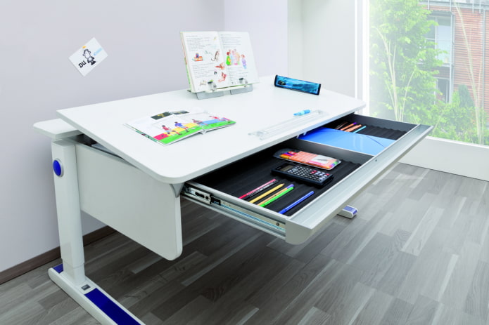 transformer desk in the interior