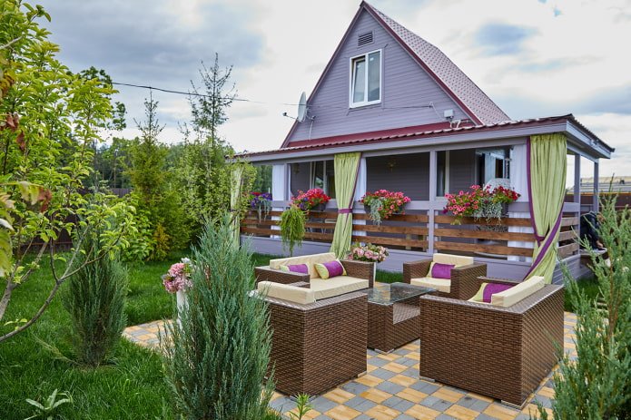 wicker furniture for the street