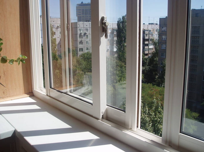 PVC windows in the apartment
