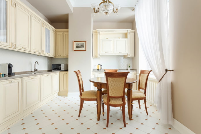 floor tiles with inserts in the kitchen interior