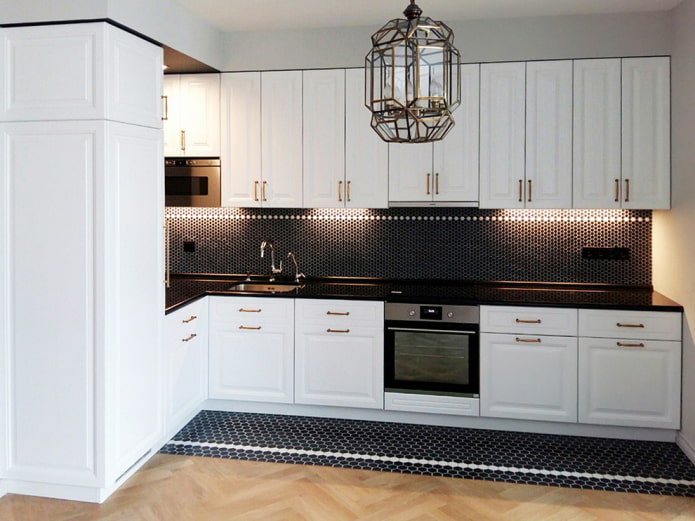 combined floor in the kitchen interior
