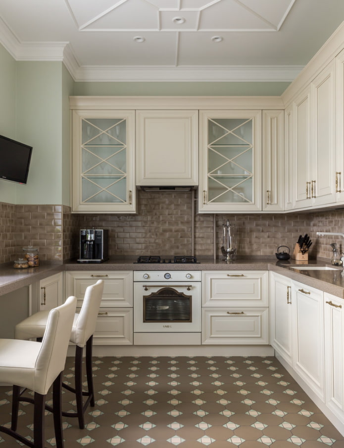 diamond-shaped floor tiles in the kitchen interior
