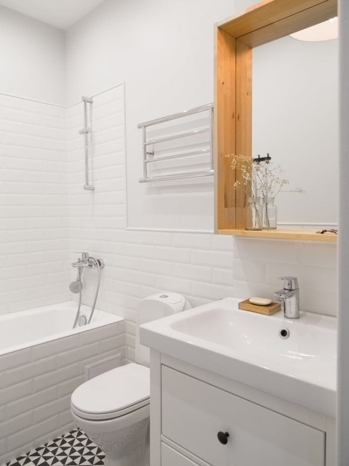 Bathroom with a white pig