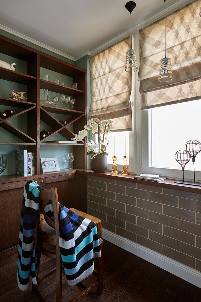 brick-like tiles in the balcony interior