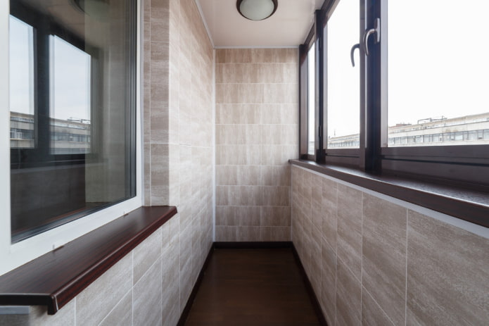 window tiles on slopes on the balcony