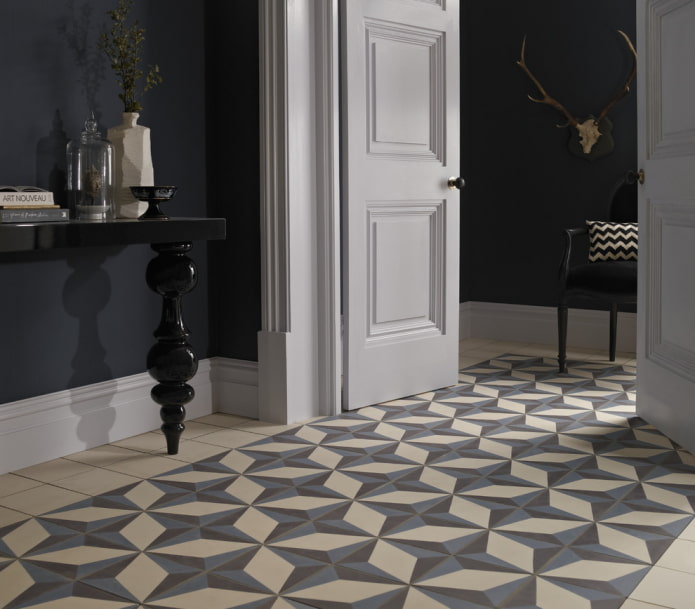 Strict geometric pattern on the floor