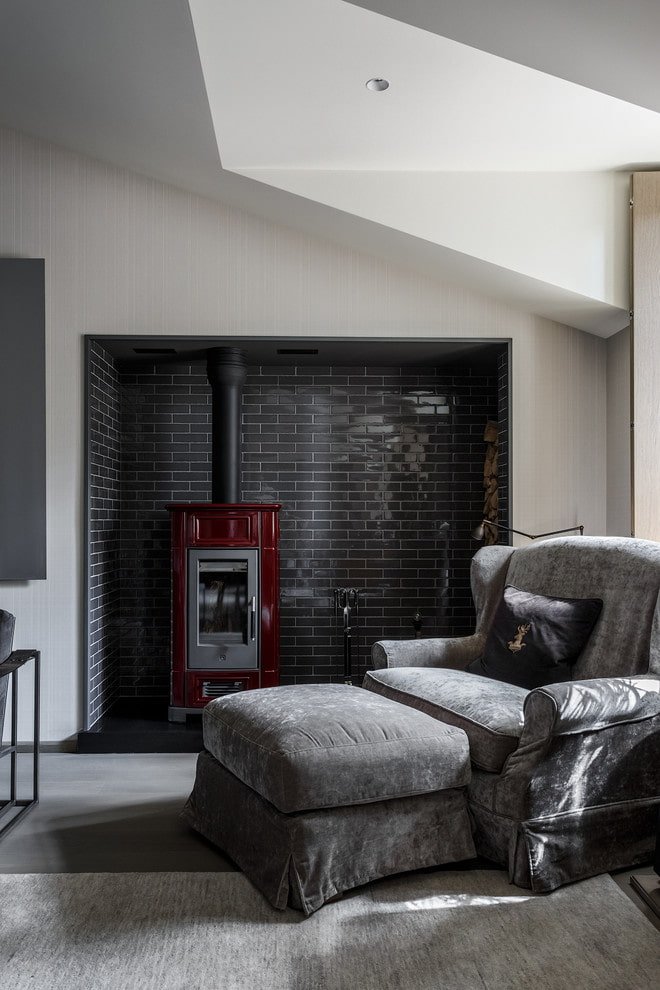 black tiles in a niche
