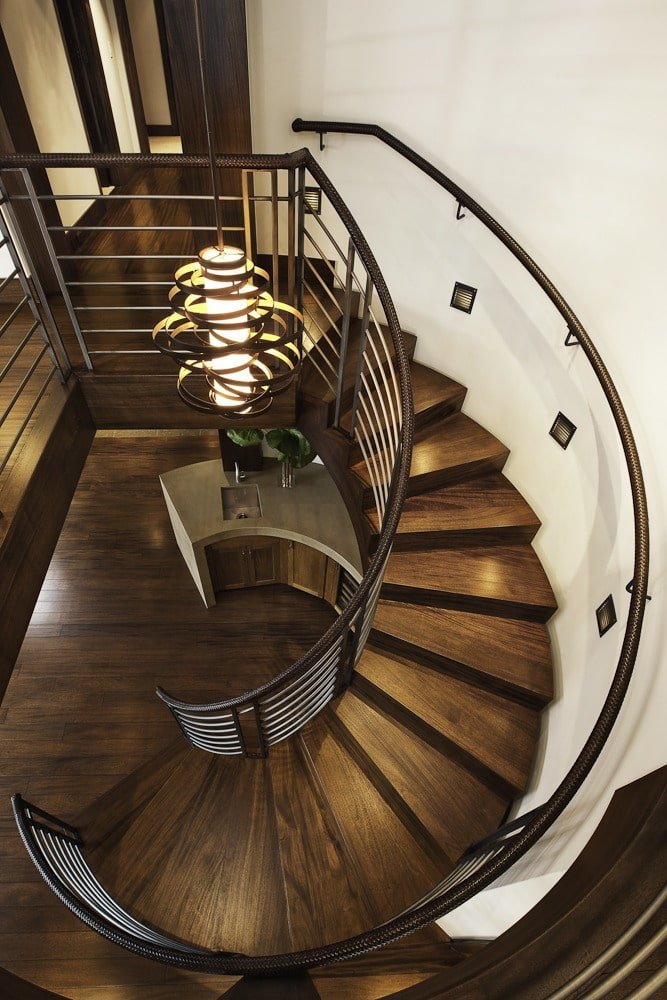 chandelier with ceiling lighting in the house