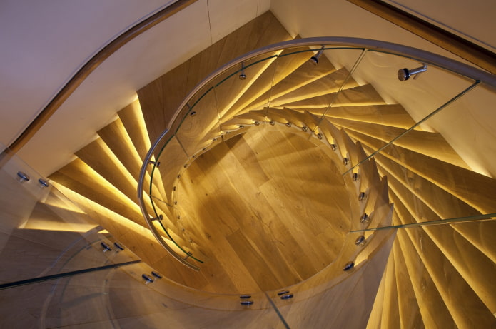 lighting of a spiral staircase in a house
