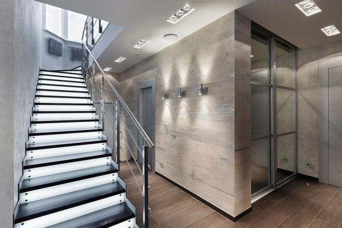 lighting of a flight of stairs in a house