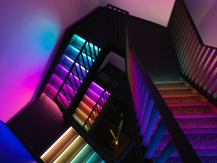 staircase design with lighting