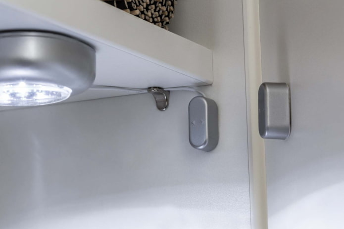 kitchen lighting with a switch