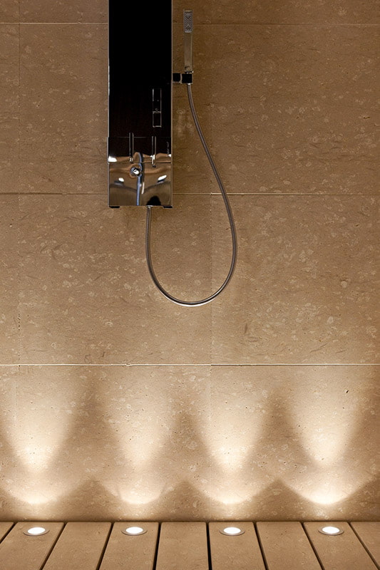 floor lighting with spotlights in the interior