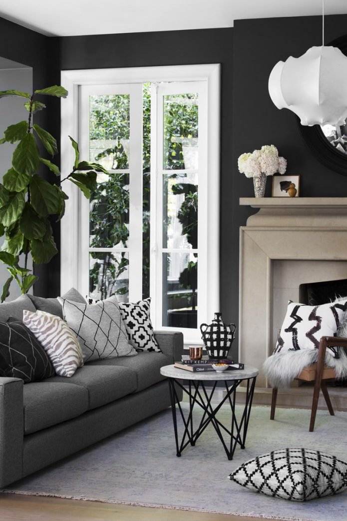 pillows for dark sofa
