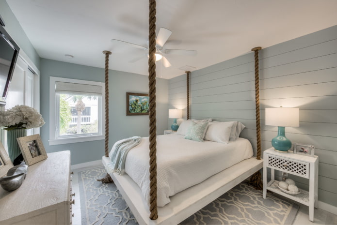 bed on ropes in the interior