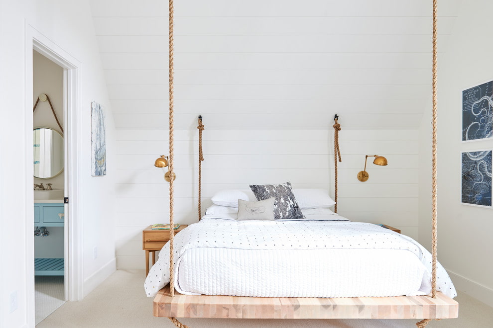 Suspended bed