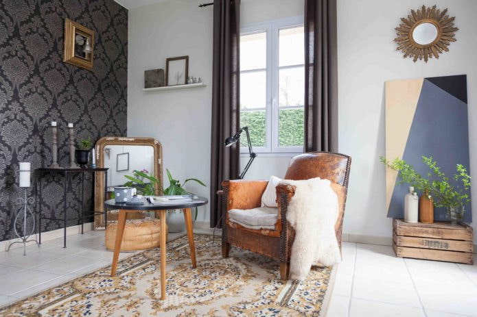 Wallpaper and painting