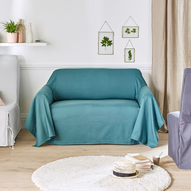 turquoise bedspread for a sofa in the interior