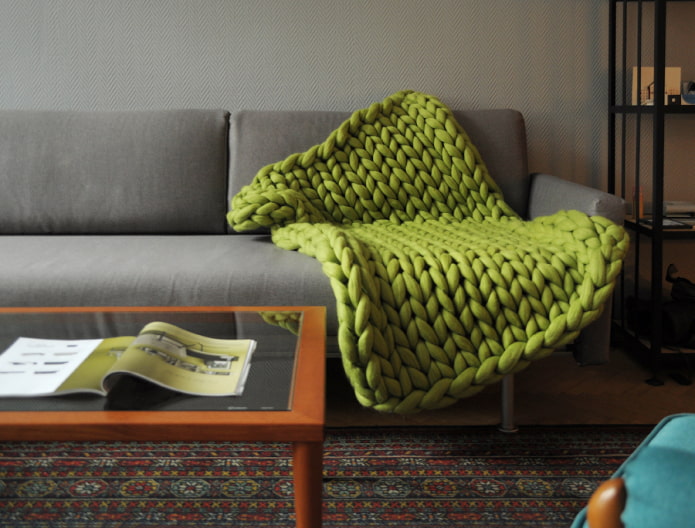light green bedspread for a sofa in the interior