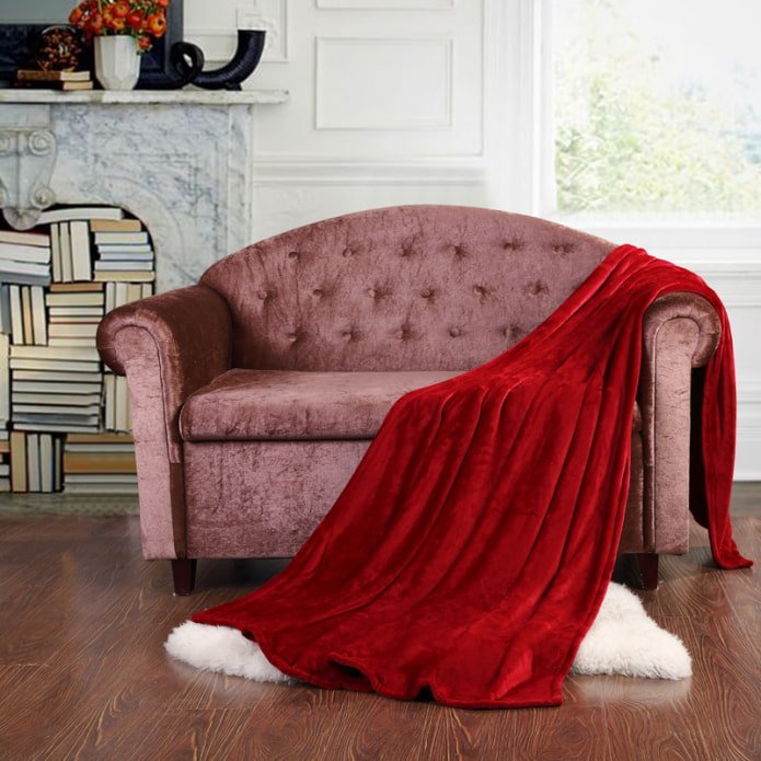 bedspread for a sofa in the interior