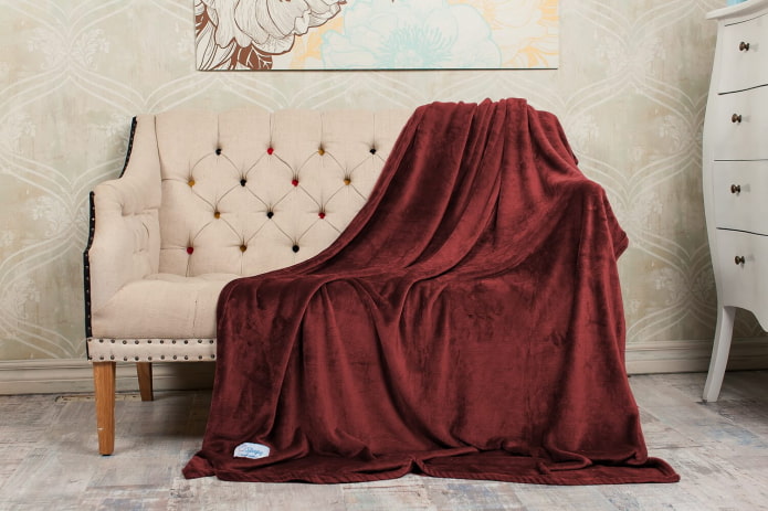 bedspread for a sofa in the interior