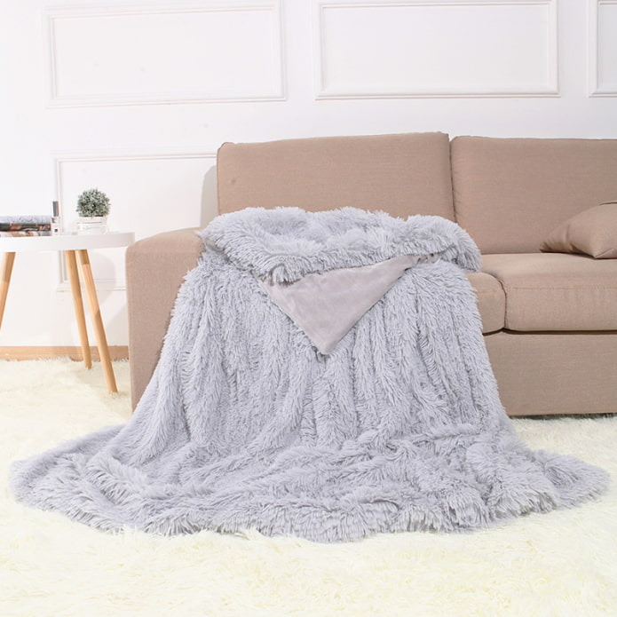 bedspread for a sofa in the interior