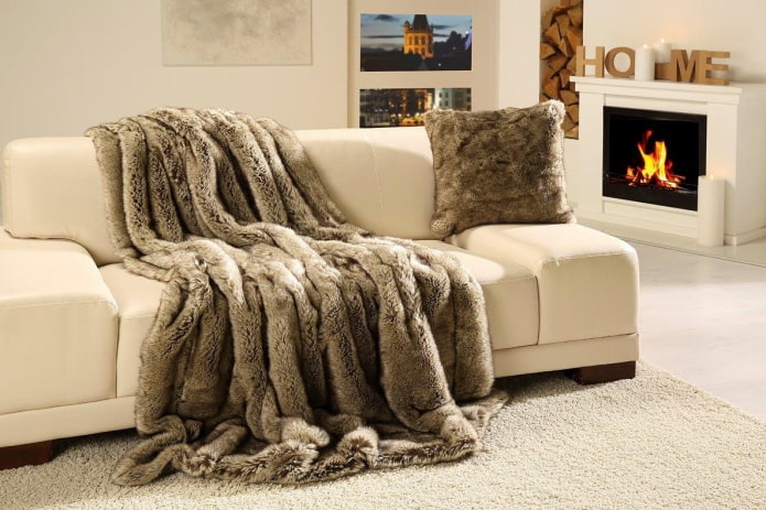 sofa cape in the form of a skin in the interior