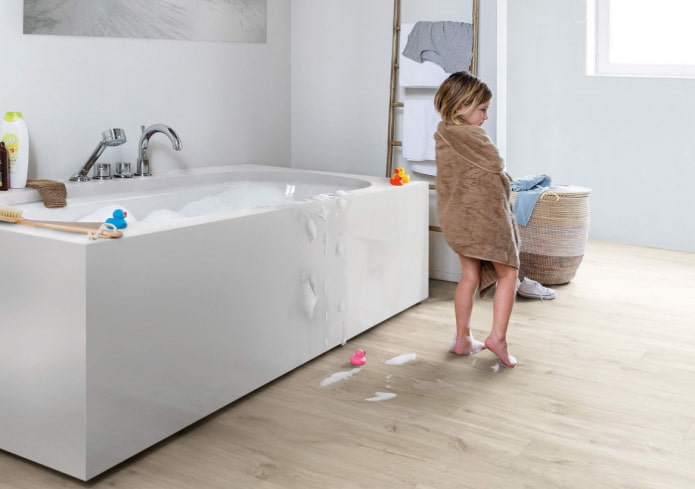 wooden floor in the bathroom