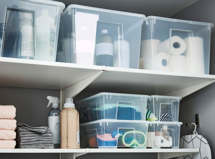 Storage in containers