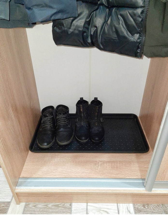 Pallet in the closet