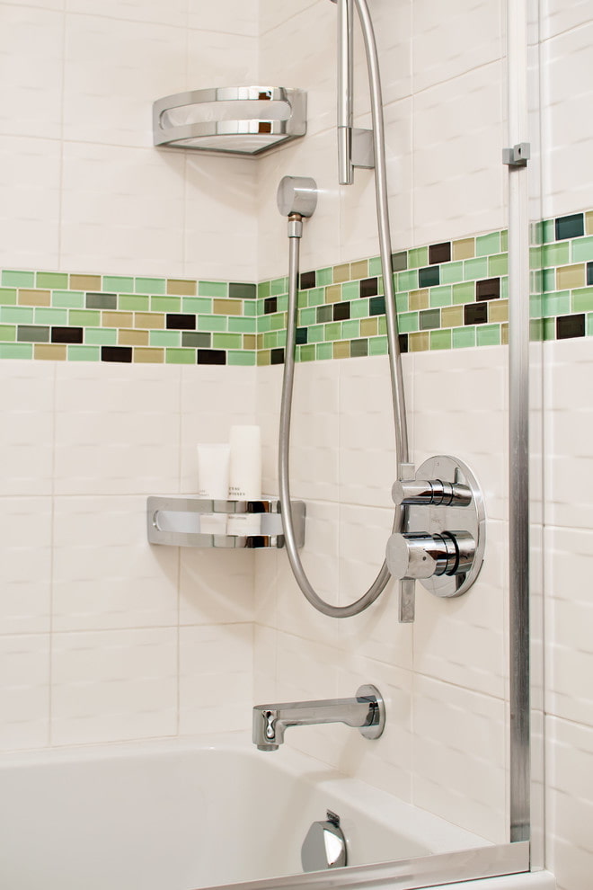Shelves in the shower cabin