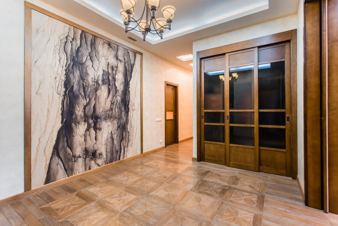 plasterboard ceiling structure in the hallway