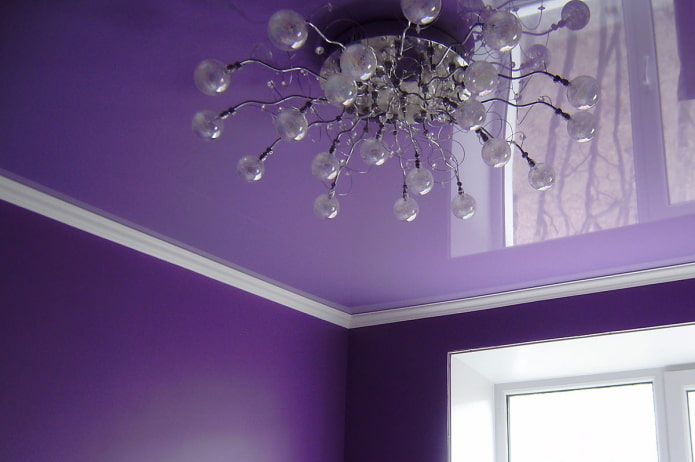 stretched canvas with baseboards