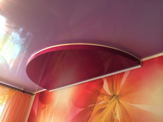 fillet moldings on a two-level ceiling
