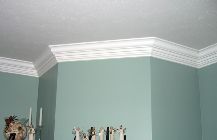 extruded ceiling molding