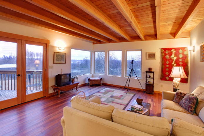 ceiling clapboard with beams in the interior