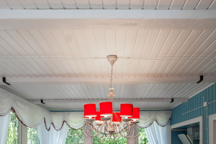 ceiling clapboard with beams 