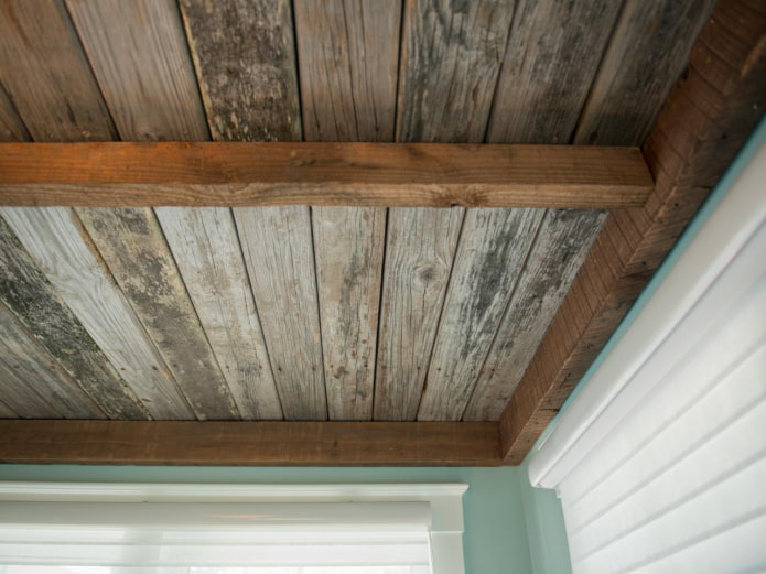 ceiling paneling with antique effect