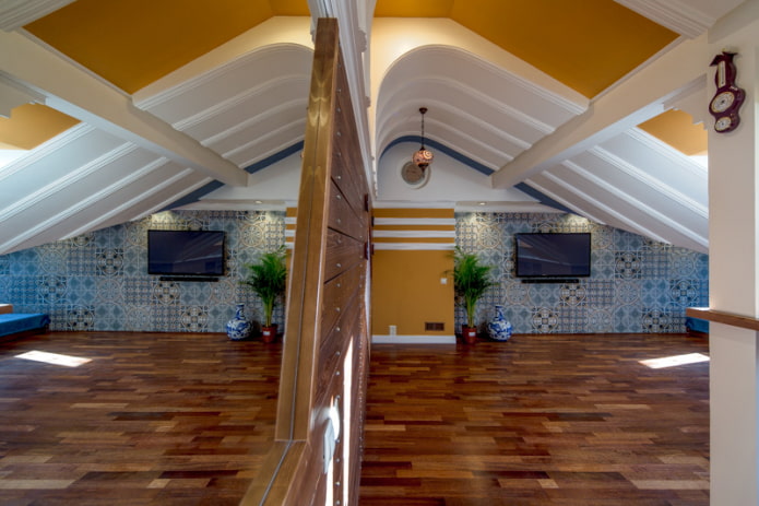 curly ceiling